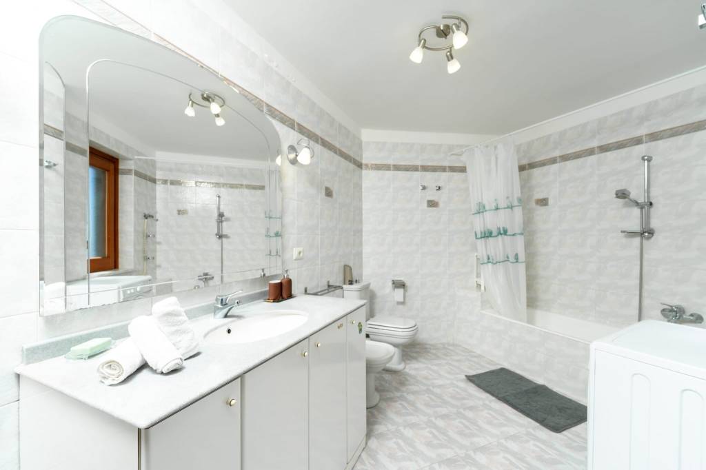 L'immagine attuale non ha un testo alternativo. Il nome del file è: img-20250408-wa0055.jpg