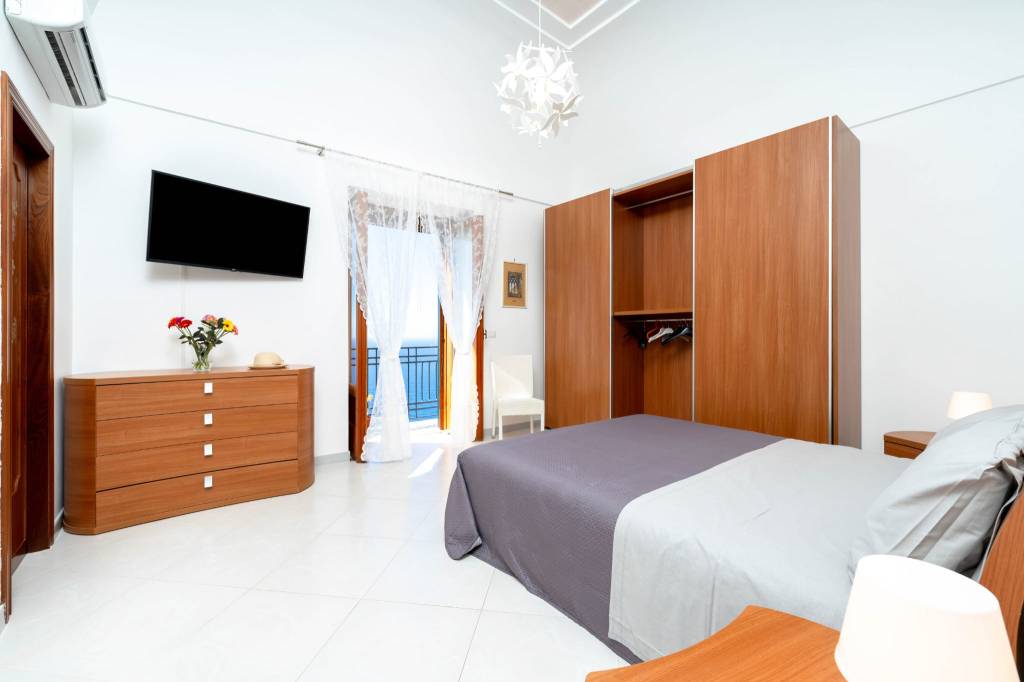 L'immagine attuale non ha un testo alternativo. Il nome del file è: img-20250408-wa0071.jpg